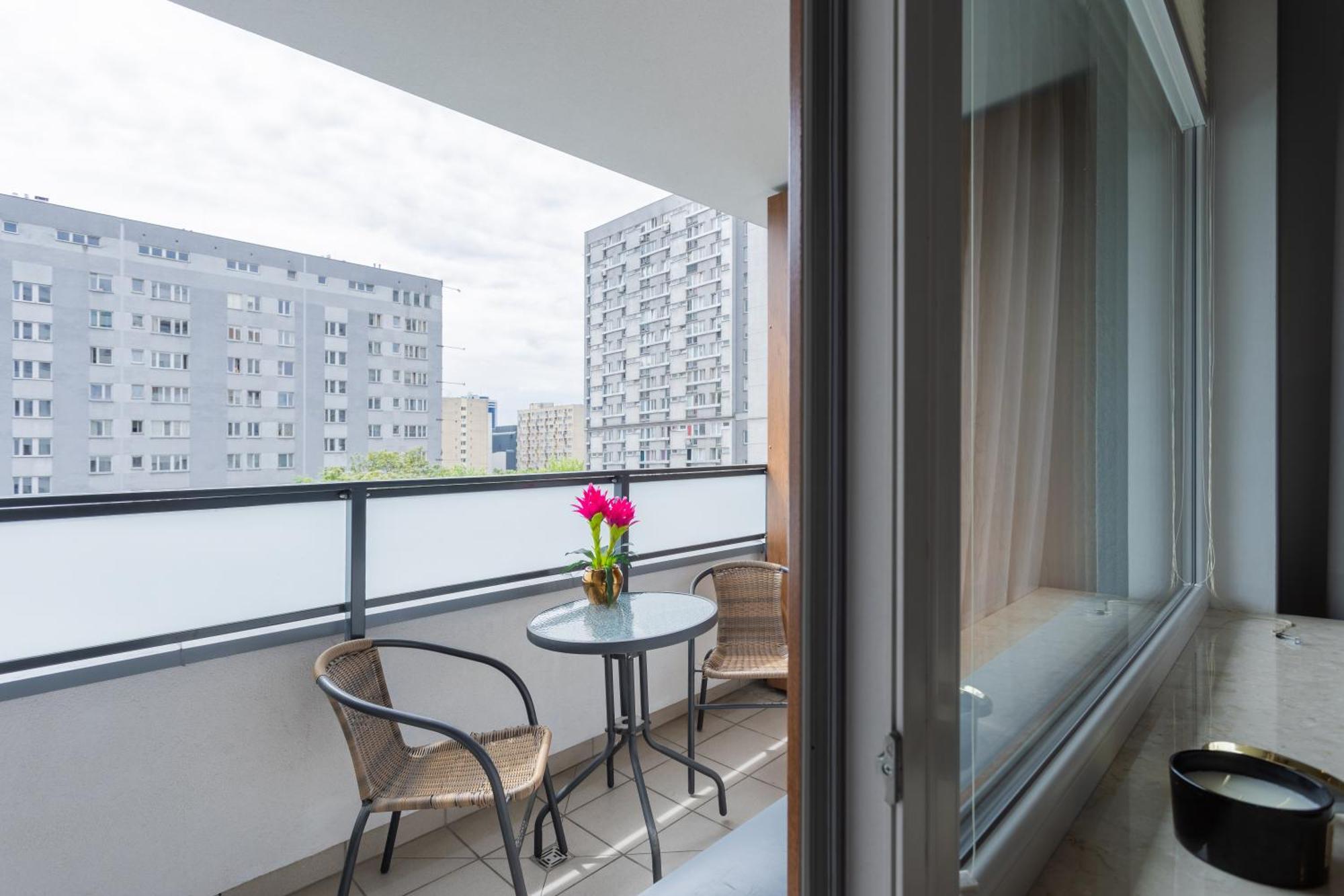 Urban Chic - Pereca - Rondo Onz - Luxury Warsaw Stays - 14 People Kültér fotó